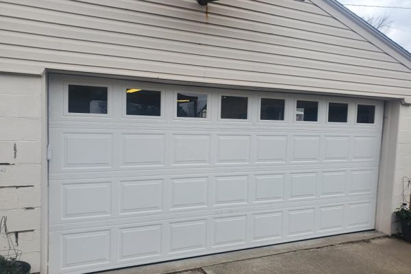 Bluegrass Garage Door Colonial